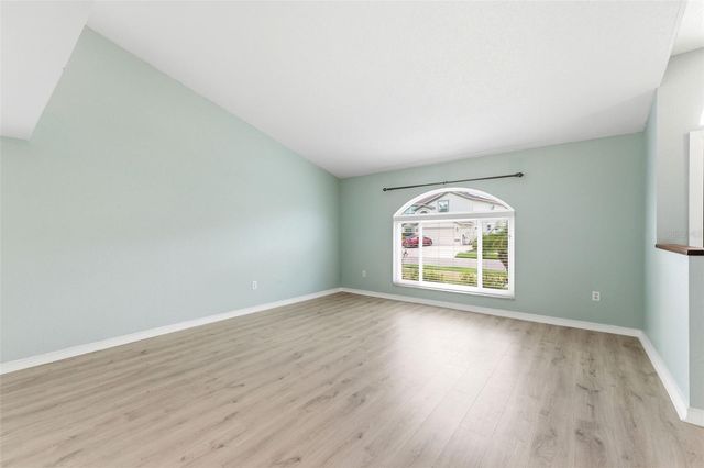 11421 GLENMONT DRIVE, Tampa, FL 33635