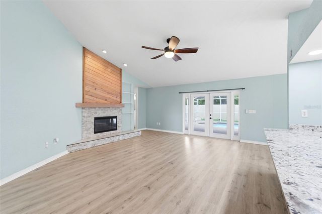 11421 GLENMONT DRIVE, Tampa, FL 33635