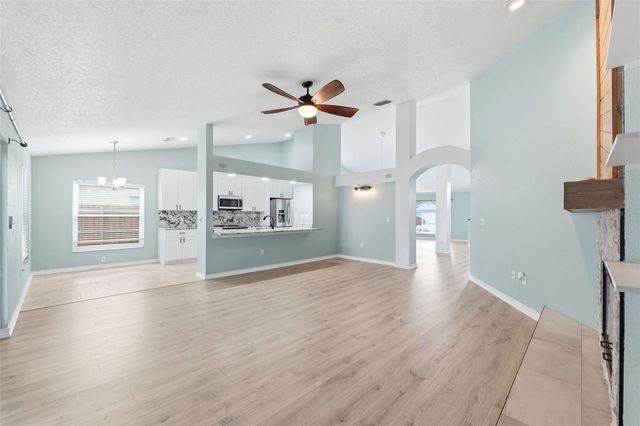 11421 GLENMONT DRIVE, Tampa, FL 33635