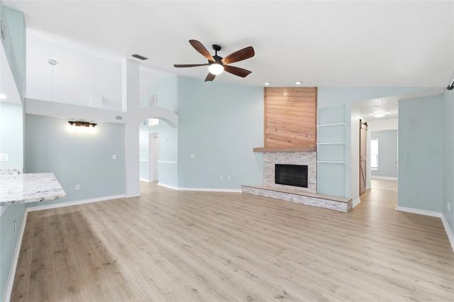 11421 GLENMONT DRIVE, Tampa, FL 33635