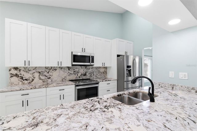 11421 GLENMONT DRIVE, Tampa, FL 33635