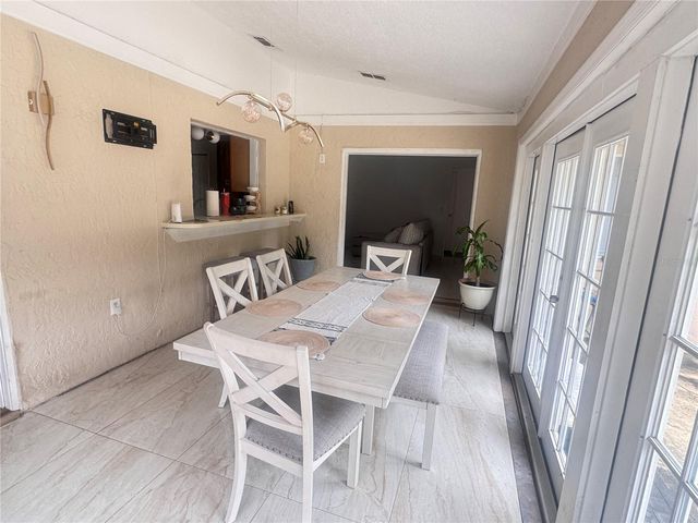 304 SHADOW OAK DRIVE, Casselberry, FL 32707