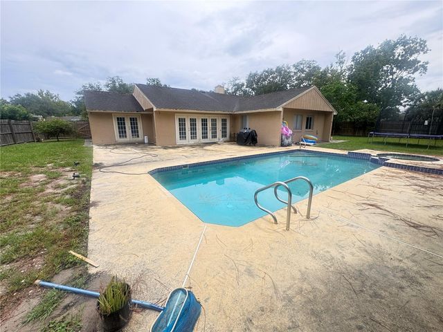 304 SHADOW OAK DRIVE, Casselberry, FL 32707