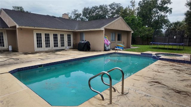 304 SHADOW OAK DRIVE, Casselberry, FL 32707
