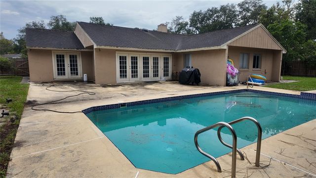 304 SHADOW OAK DRIVE, Casselberry, FL 32707