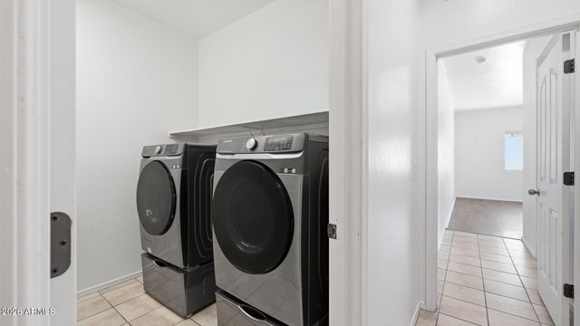 2090 W Cave Cotton Loop, Benson, AZ 85602