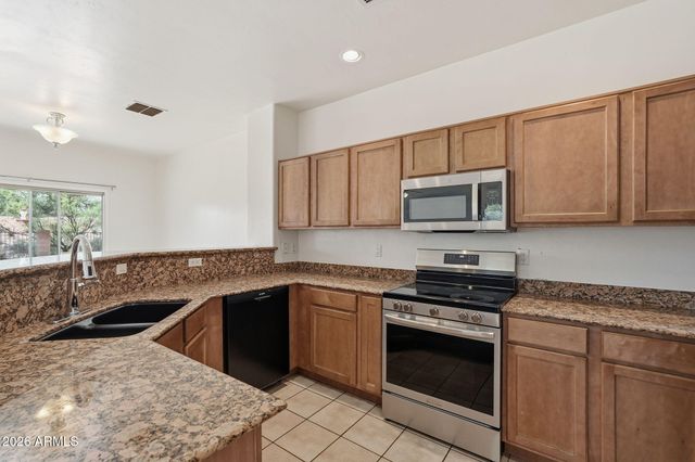2090 W Cave Cotton Loop, Benson, AZ 85602