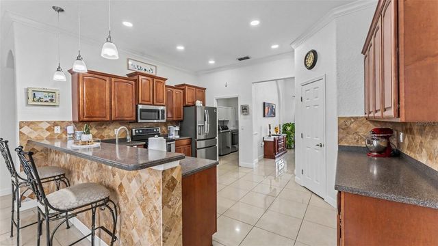6726 HARTSWORTH DRIVE, Lakeland, FL 33813