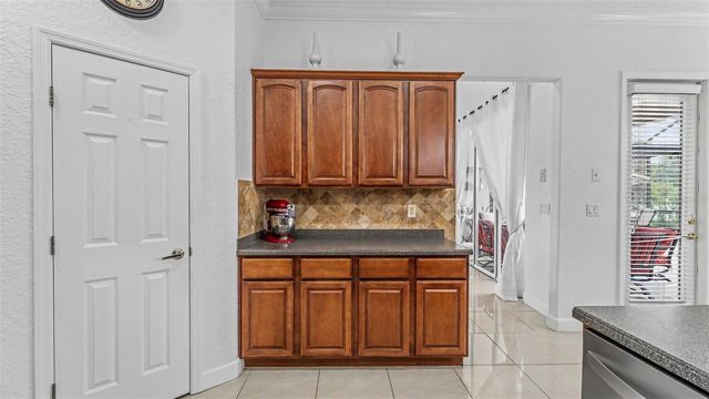6726 HARTSWORTH DRIVE, Lakeland, FL 33813
