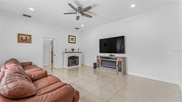 6726 HARTSWORTH DRIVE, Lakeland, FL 33813