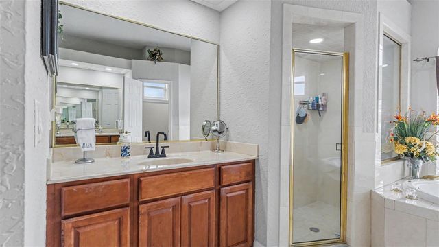 6726 HARTSWORTH DRIVE, Lakeland, FL 33813