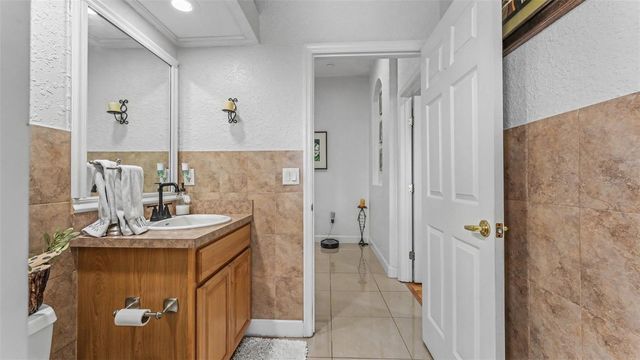 6726 HARTSWORTH DRIVE, Lakeland, FL 33813