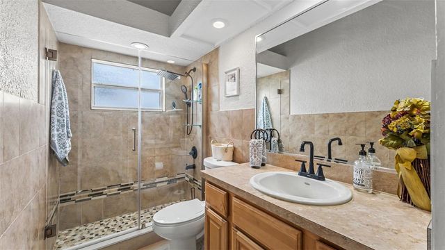 6726 HARTSWORTH DRIVE, Lakeland, FL 33813