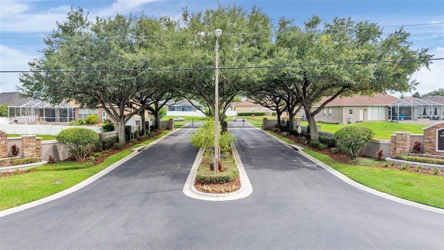 6726 HARTSWORTH DRIVE, Lakeland, FL 33813