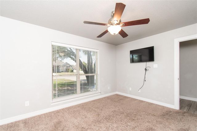 2909 Crystal Ann DR, Temple, TX 76502