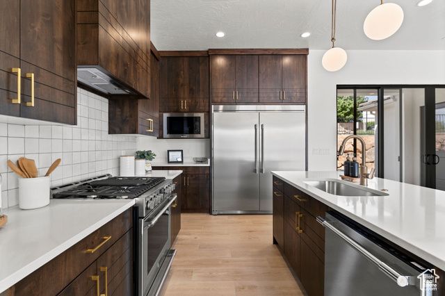 1043 N FALCON VW, Hurricane, UT 84737