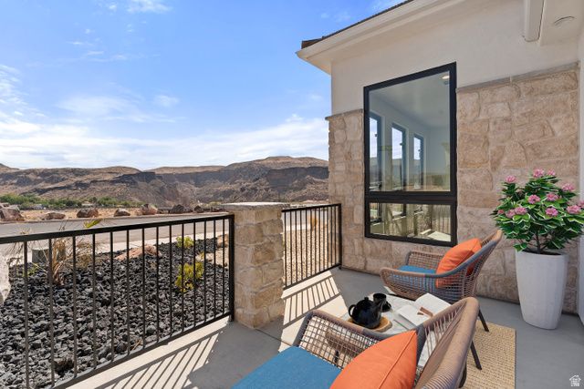 1043 N FALCON VW, Hurricane, UT 84737