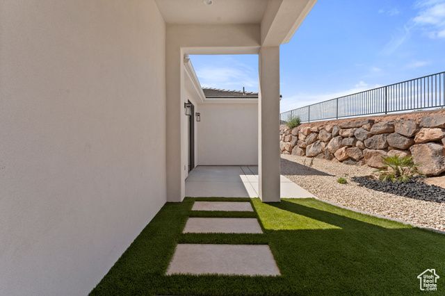 1043 N FALCON VW, Hurricane, UT 84737