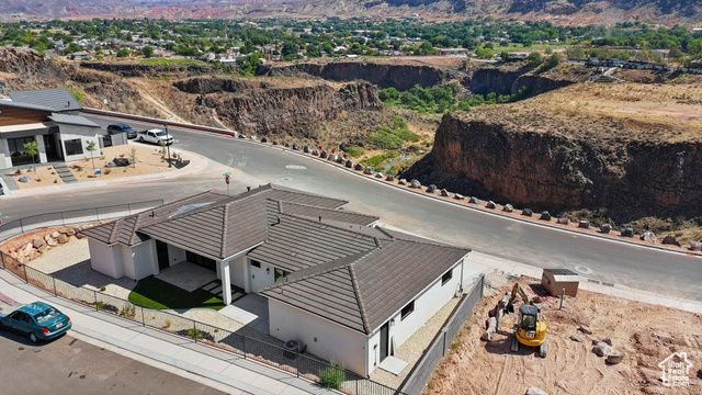 1043 N FALCON VW, Hurricane, UT 84737