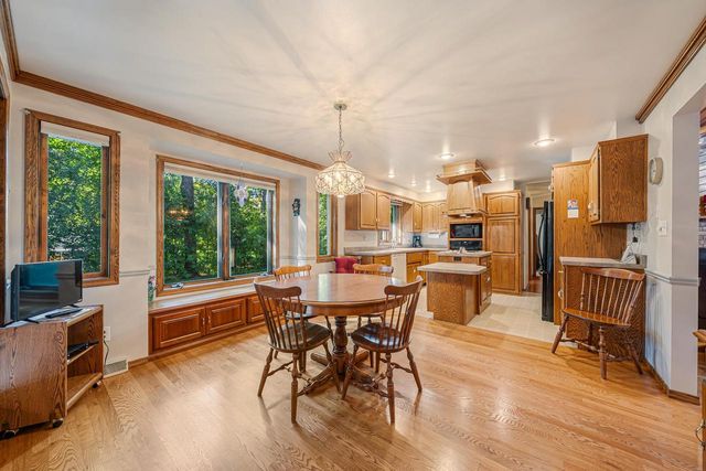 3225 S SCARLET OAK LANE, Appleton, WI 54915