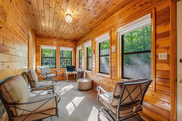 3225 S SCARLET OAK LANE, Appleton, WI 54915