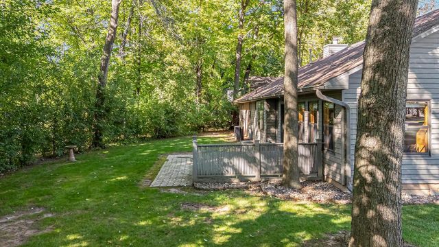 3225 S SCARLET OAK LANE, Appleton, WI 54915