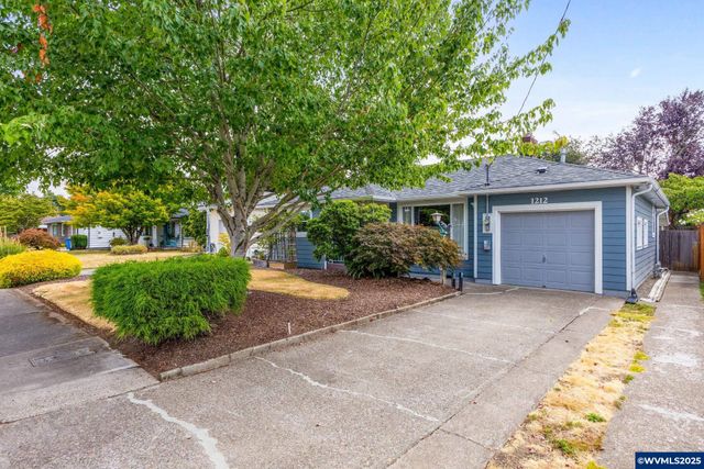 1212 23rd St NE, Salem, OR 97301