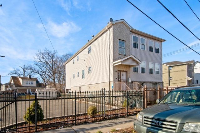 219 Clinton Pl, Newark City, NJ 07112