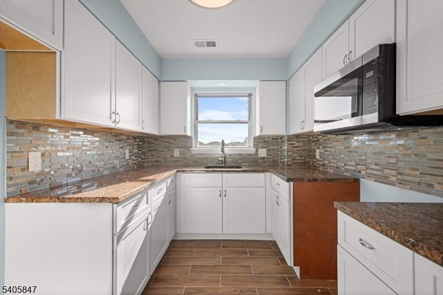 219 Clinton Pl, Newark City, NJ 07112