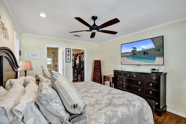 3001 NE 45th Street, Lighthouse Point, FL 33064