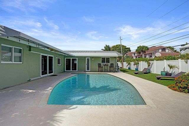 3001 NE 45th Street, Lighthouse Point, FL 33064