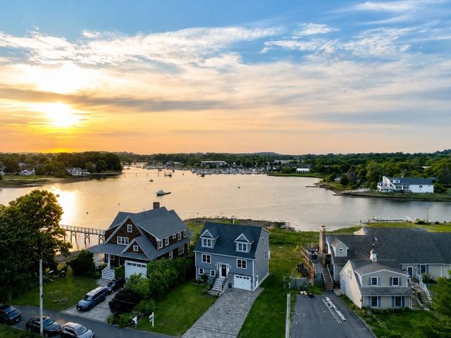 59 Riverview Ave, Danvers, MA 01923