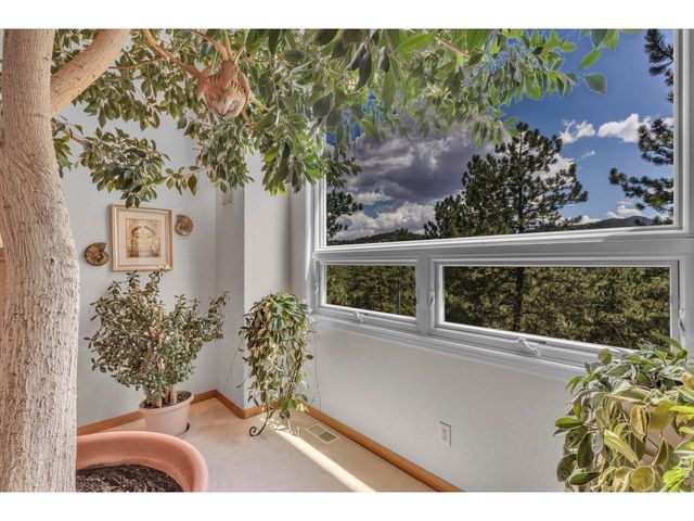 65 Betasso Rd, Boulder, CO 80302