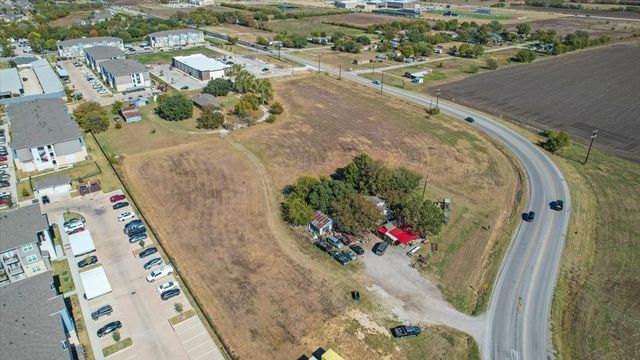 1711 FM 1385, Aubrey, TX 76227