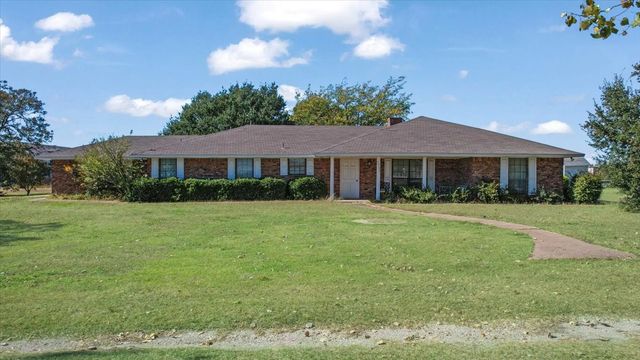 1711 FM 1385, Aubrey, TX 76227