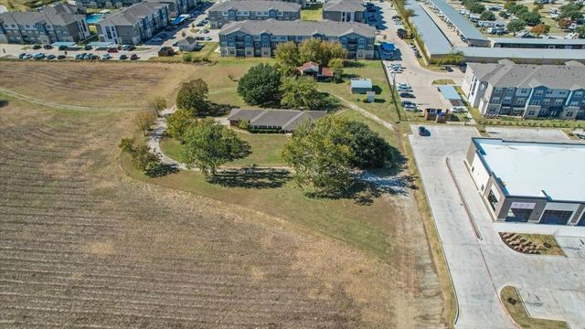 1711 FM 1385, Aubrey, TX 76227