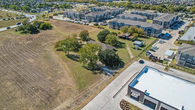 1711 FM 1385, Aubrey, TX 76227