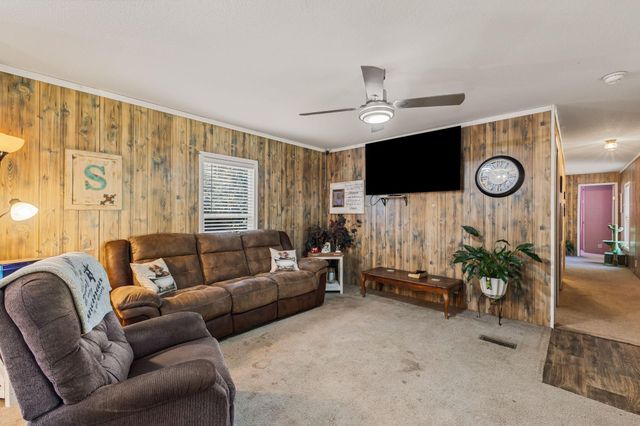 15 Double R Ln., Columbia, MS 39429