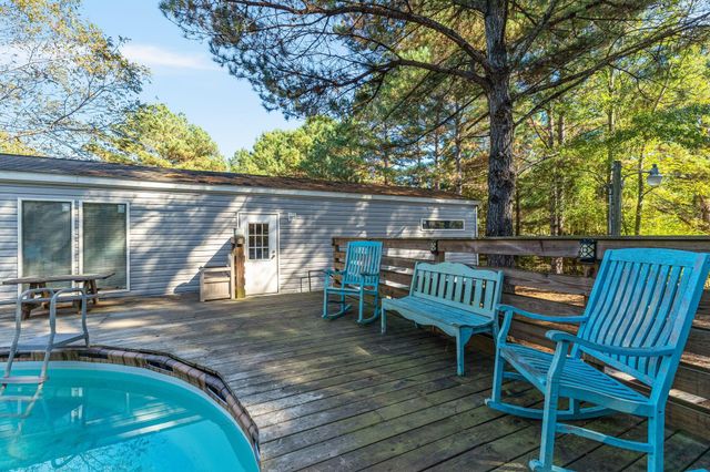 15 Double R Ln., Columbia, MS 39429