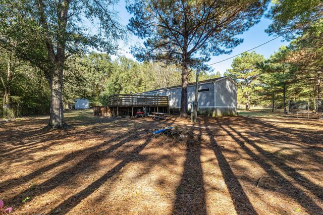 15 Double R Ln., Columbia, MS 39429