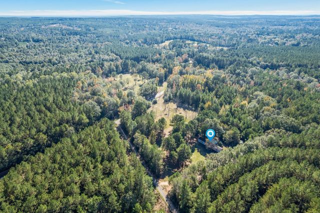 15 Double R Ln., Columbia, MS 39429