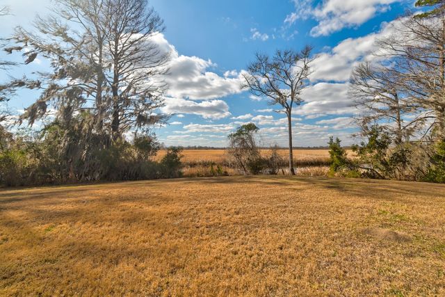 573 Tuckers Rd Unit A, Pawleys Island, SC 29585