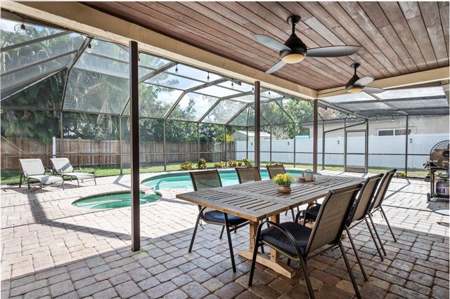 1940 SW 69th Ave, Plantation, FL 33317