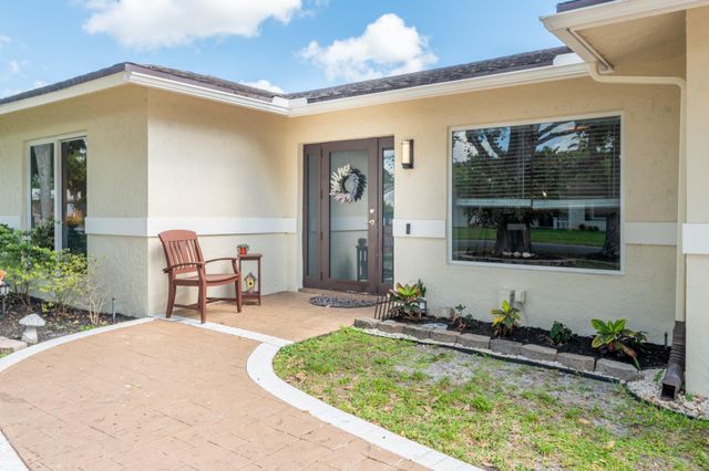 1940 SW 69th Ave, Plantation, FL 33317