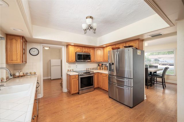 1940 SW 69th Ave, Plantation, FL 33317