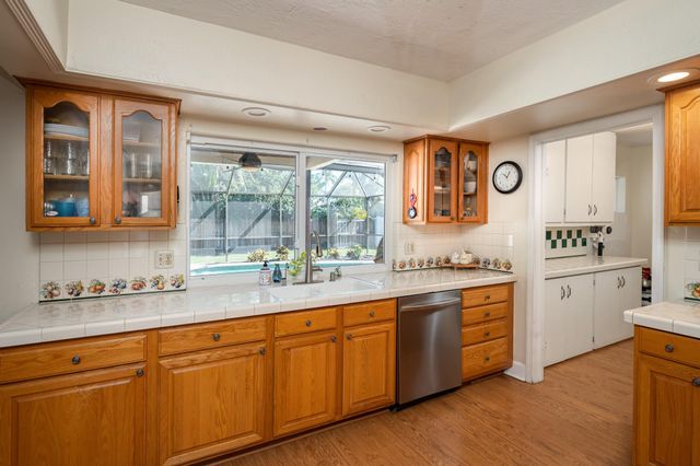 1940 SW 69th Ave, Plantation, FL 33317