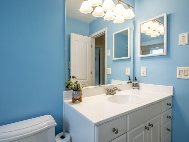 1940 SW 69th Ave, Plantation, FL 33317