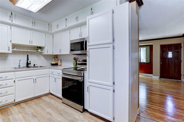 707 W Davies Way, Littleton, CO 80120