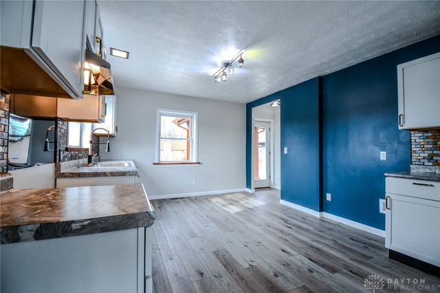 1885 Lake Road, Medway, OH 45341