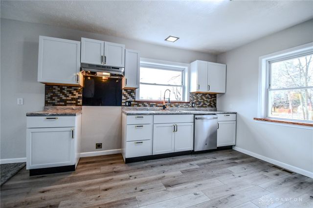 1885 Lake Road, Medway, OH 45341